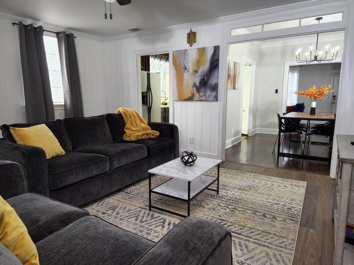 Spacious Centrally Located 3 Bed 2 Bath - Sleeps 8 Montgomery Ngoại thất bức ảnh